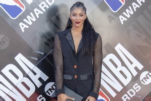 Candace Parker comes out in NBA and WNBA with。